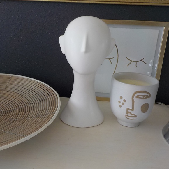 Classic Elements Other - Tall Neck White Ceramic Head Statue